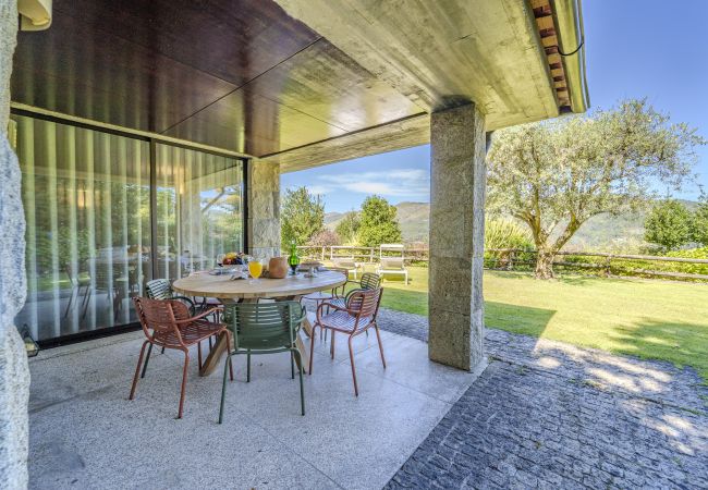 Casa en Caniçada - Ge House by House and People Casa en Caniçada - Ge House by House and People