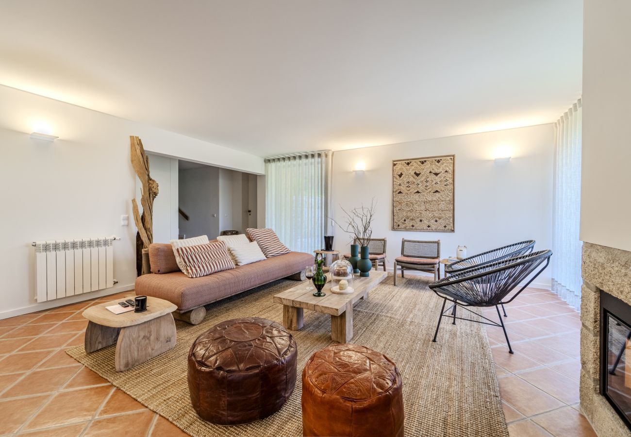 Casa en Caniçada - Ge House by House and People