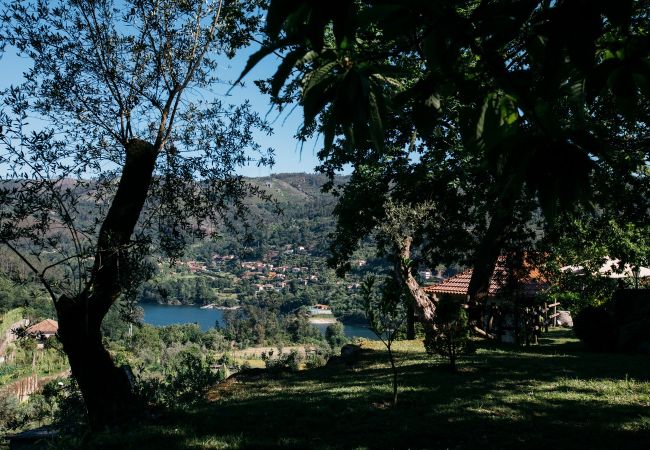 Casa en Valdosende - Quinta d' Azenha by House and People Casa en Valdosende - Quinta d' Azenha by House and People