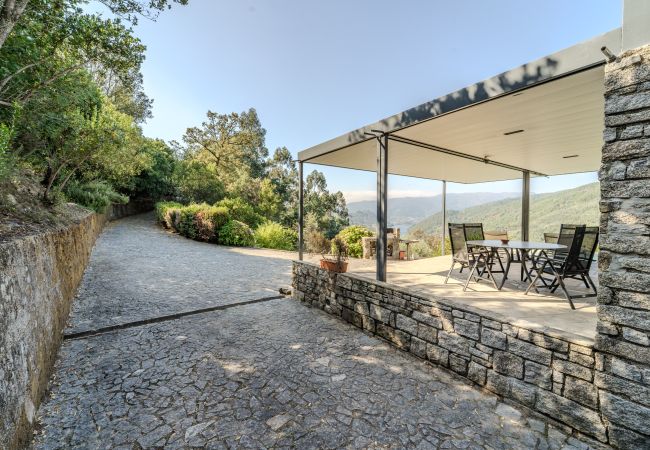 Casa en Vieira do Minho - Sorte das Gestaças by House and People Casa en Vieira do Minho - Sorte das Gestaças by House and People